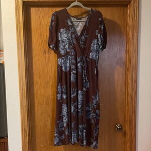 Torrid Floral V-Neck Midi Dress